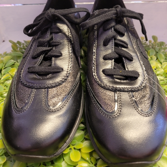 Mephisto Sneakers - Picture 2 of 8